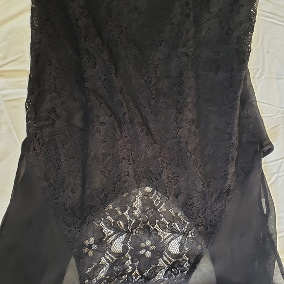 Women's Black lace- backed Blouse, size S - Picture 4 of 4